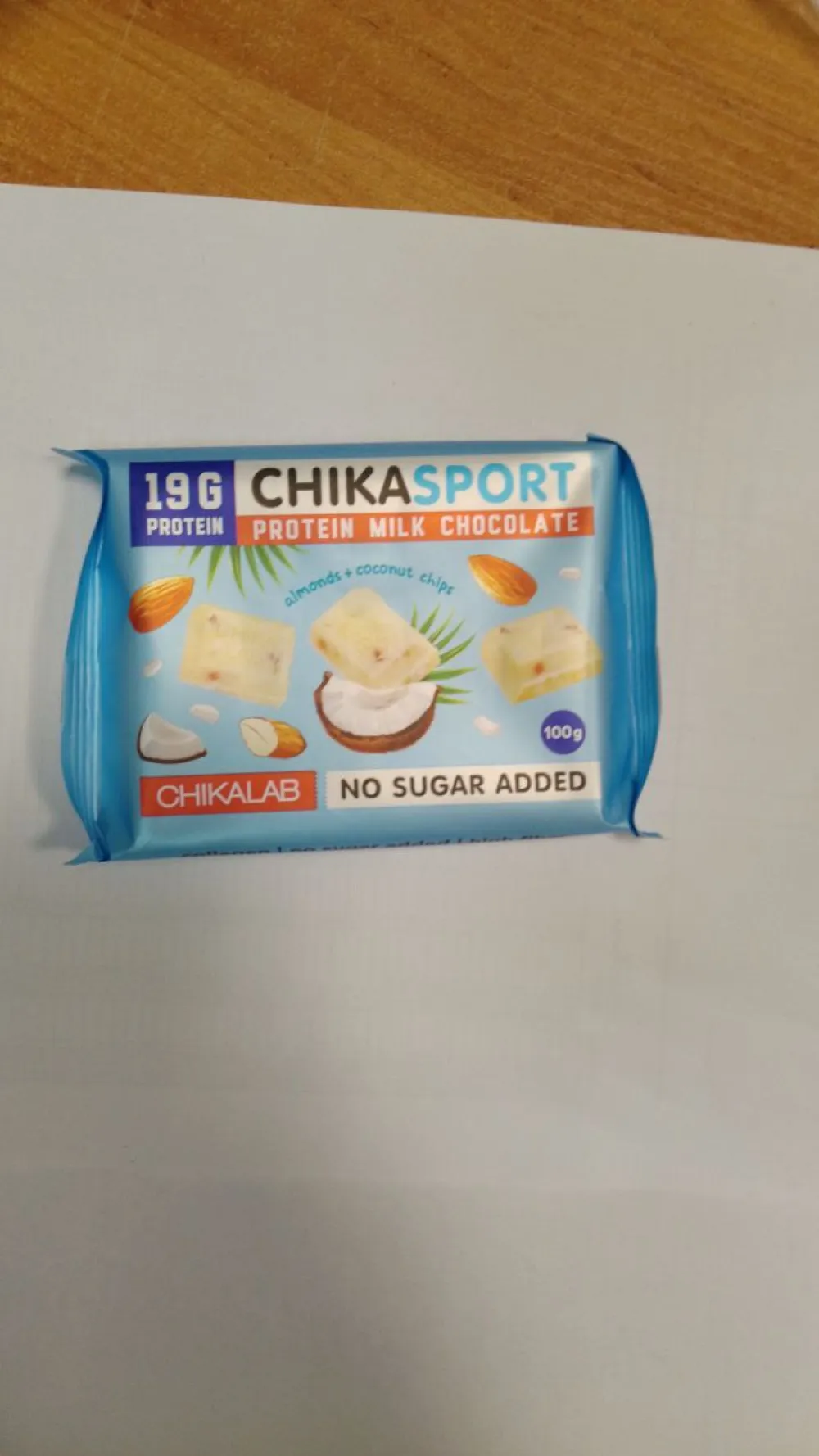 Шоколад Белый с миндалем и кокосовыми чипсами Chika Sport — фото 2